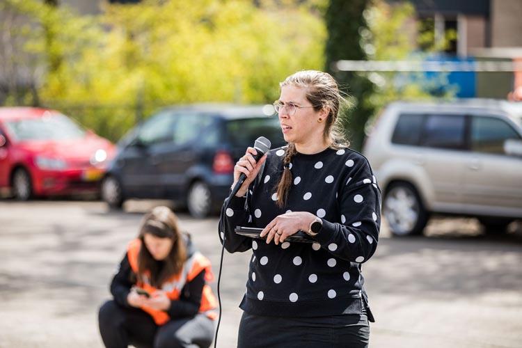 Toespraak van PVDD statenlid Anne-Miep Vlasveld. Fotocredit: Dario Endara.